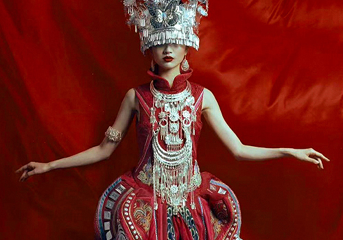 French Fashion Awards Winner - Miao Attire Innovation by Rufan LIN