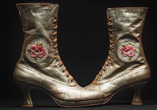 French Fashion Awards Winner - Gild The Lily by Caroline Groves